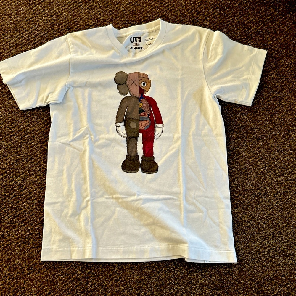Kaws t shirt brand new